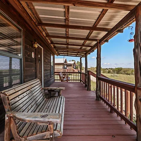 Enchanted Rockview Cabins Crabapple Room photo