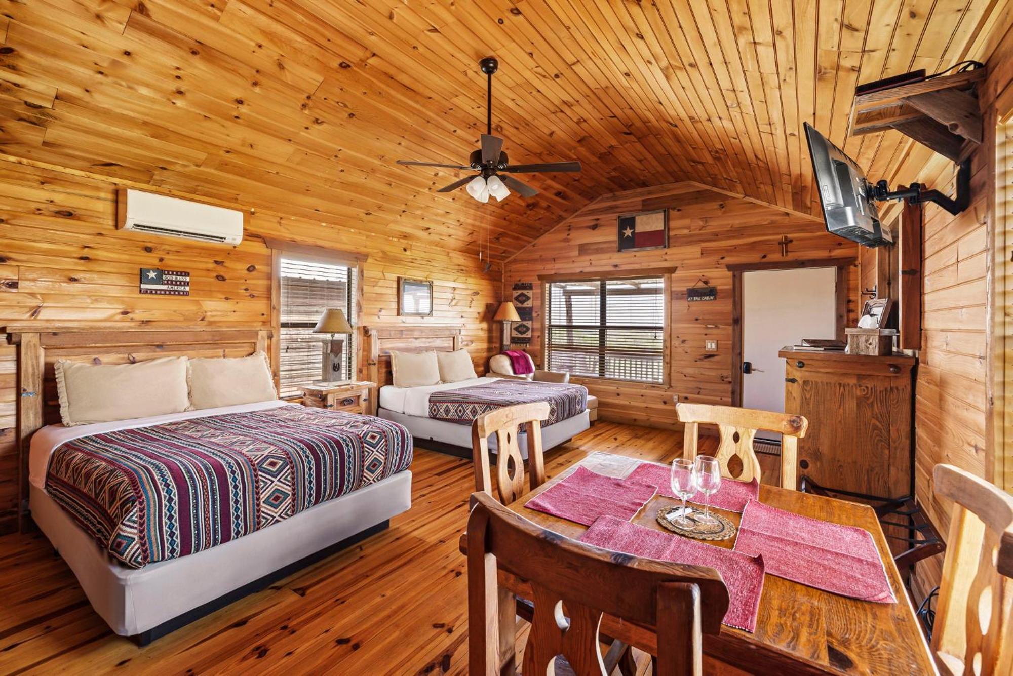 Camping Enchanted Rockview